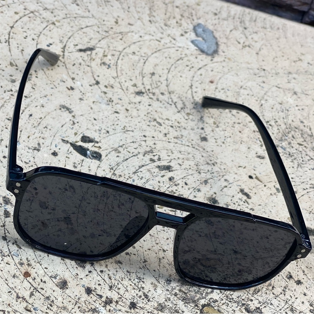 Stylish Black Sunglasses